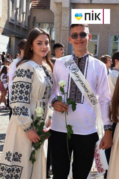 Люди Прикарпаття: останній дзвоник у ліцеях Івано-Франківська (ФОТО) 9 IMG 8243 scaled