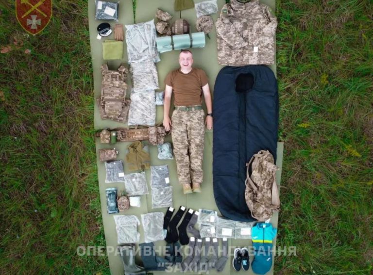 Що отримують новобранці в ЗСУ: опубліковано список речей (ВІДЕО) 1 01005hkt 047a 1280x720