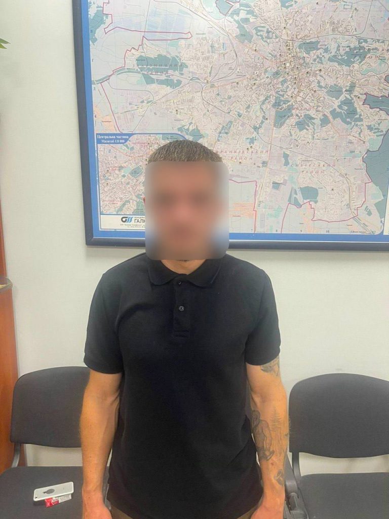 На Львівщині чоловік побив двох патрульних: подробиці (ФОТО) 5 450612612 885496340288805 3119321102027634745 n