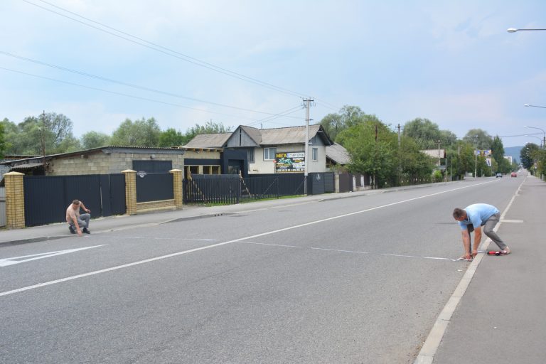 Давно потребувало врегулювання: на одному із перехресть у місті Надвірна встановлять світлофор 12 451503627 922978462988017 8014586199734417729 n
