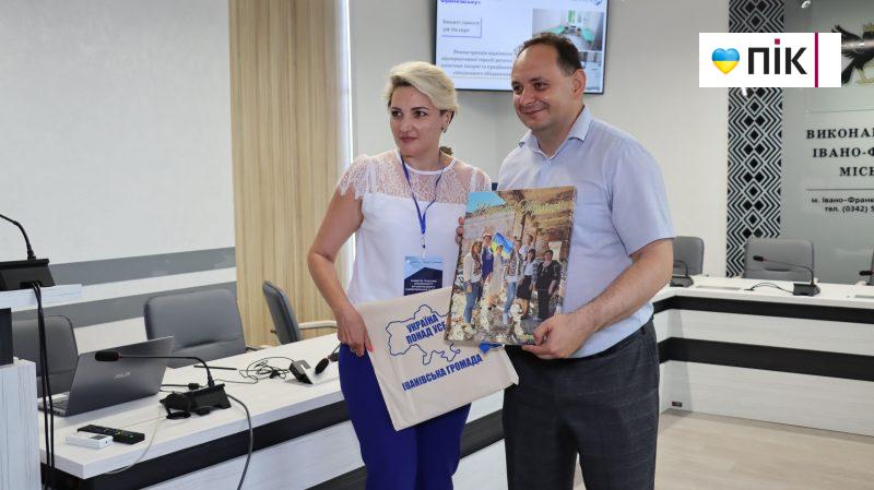 Залучитися підтримкою: на Прикарпаття приїхали представники Чернігівської та Сумської громад (ФОТО) 29 IMG 1227 scaled