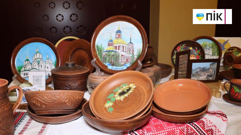 У Дніпрі відбувся міжрегіональний форум керамістів з усієї України: що обговорили (ФОТО) 18 IMG 4988 scaled