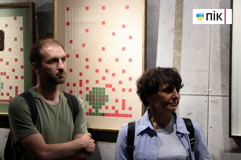 Люди Прикарпаття: на відкритті виставки робіт полеглого воїна Остапа Бринського (ФОТО) 20 IMG 9108 2 scaled