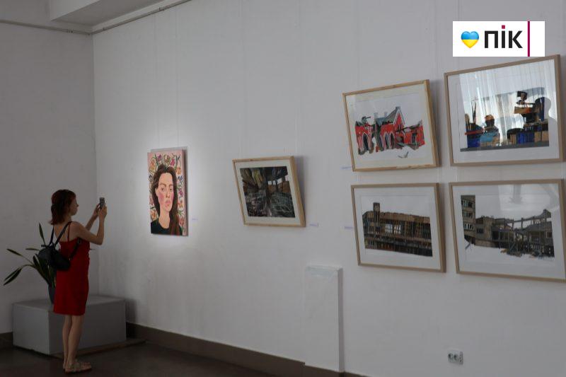 Люди Прикарпаття: на виставці художниці Оксани Миханько у Франківську (ФОТО) 6 IMG 9645 novyj razmer scaled