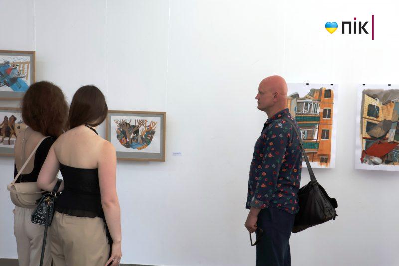 Люди Прикарпаття: на виставці художниці Оксани Миханько у Франківську (ФОТО) 13 IMG 9817 novyj razmer scaled