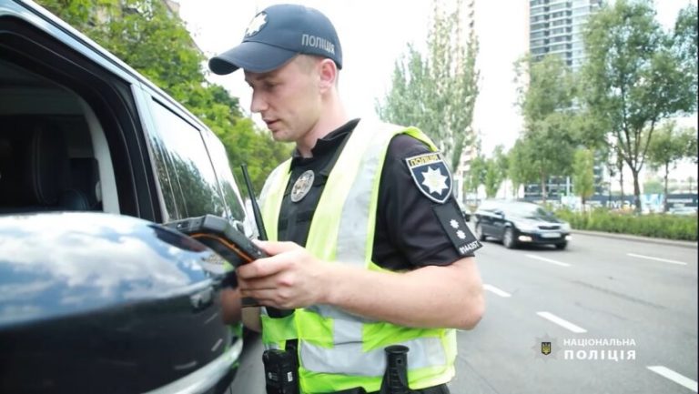 В Україні запрацювали електронні протоколи: що зміниться для водіїв? 6 kSY9SNMkDTDohSYzfXVLDg3vHDel6J6rNRL8PaTE