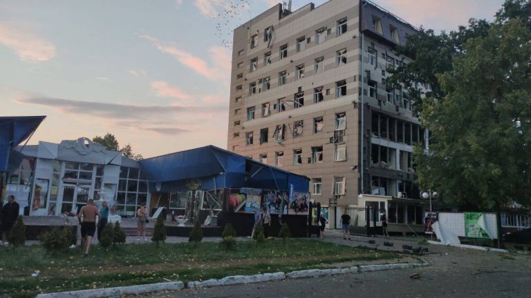 РФ вдарила по житлових будинках на Харківщині: які наслідки (ФОТО) 9 photo 2024 07 19 07 37 19