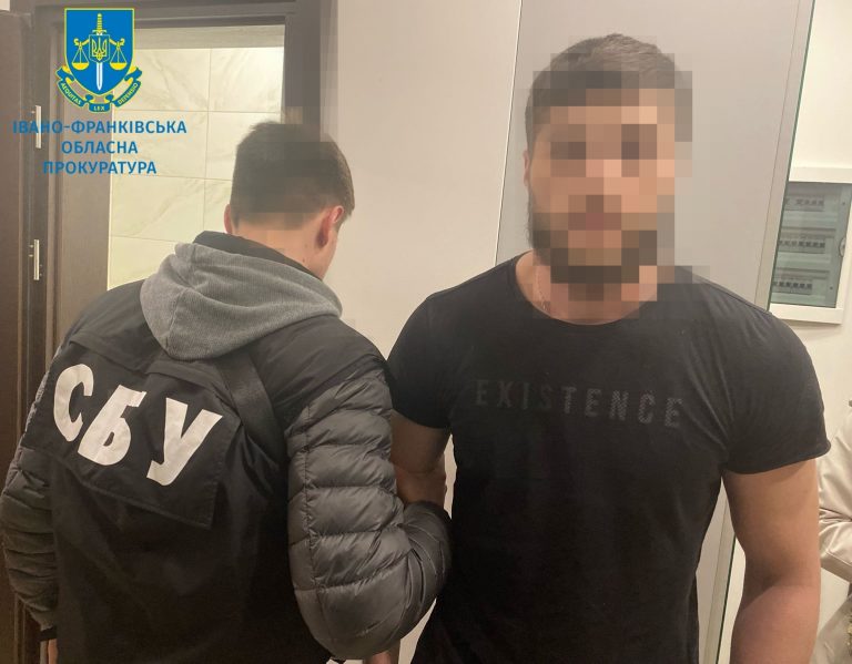 Вирішував "питання" у "злочинному середовищі": у Франківську судитимуть 25-річного "наглядача" 9 177