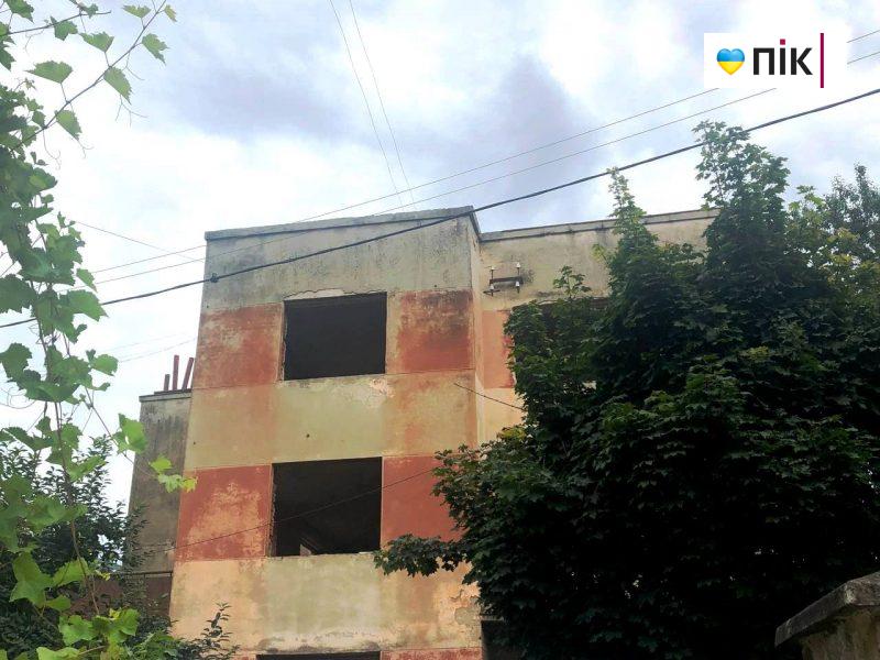 Будинки-привиди Франківська: колишня художня школа на Сірика 5 2 scaled