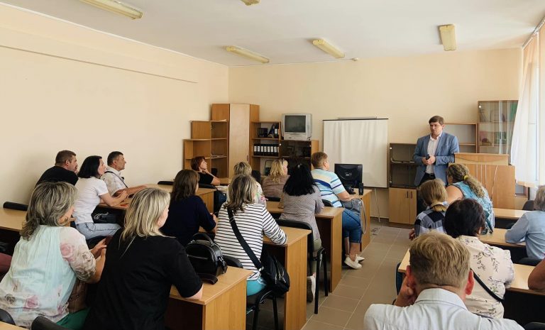 У Калуші працівники очисних споруд масово написали заяви на звільнення 1 453534203 521926223692216 5427305125222845834 n