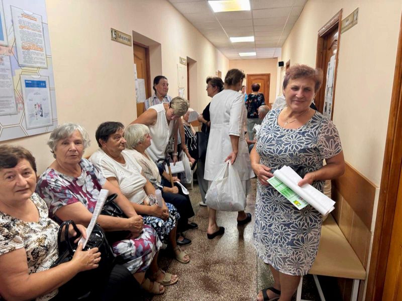 На Прикарпатті мобільні медичні бригади виявили проблеми зі здоров'ям у 2000 людей
