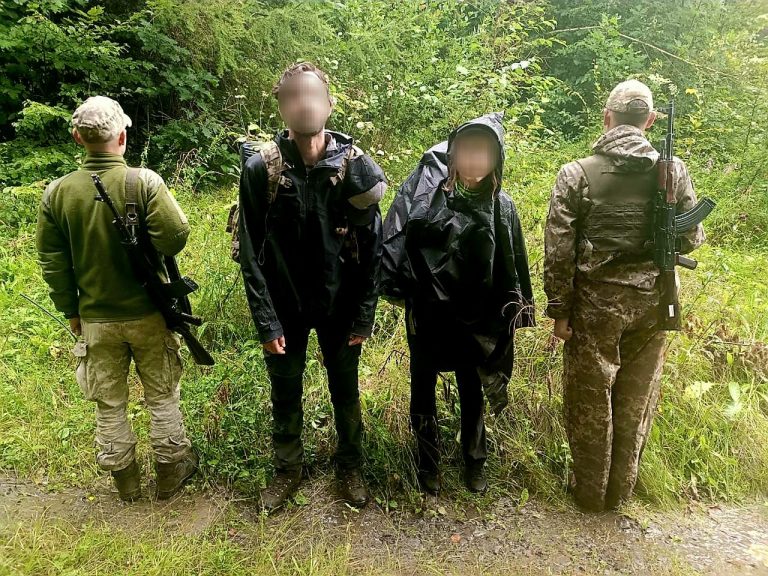 У Карпатах прикордонники виявили подружжя іноземців: що вони там робили (ФОТО) 9 454925679 830153439295087 2735174831206325948 n