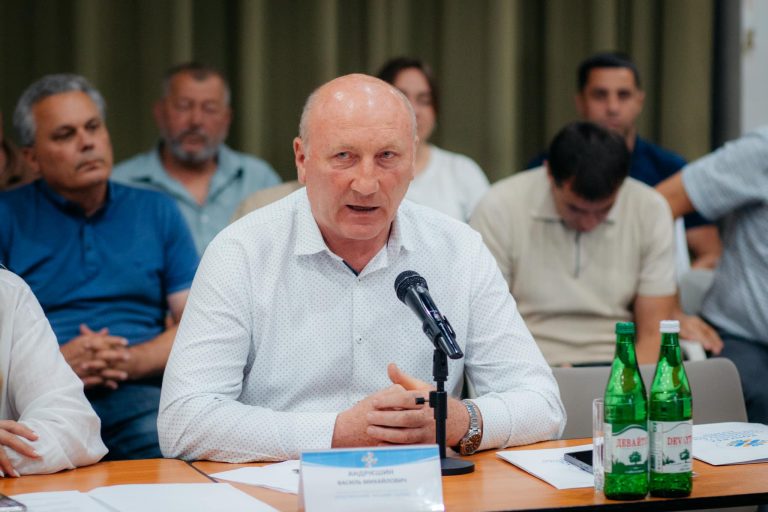 Гектари землі, автопарк та мільйон на рахунку: що задекларував мер Бурштина Василь Андрієшин 5 Підготовка до опалювального сезону: Уряд виділив 200 мільйонів гривень для Бурштина