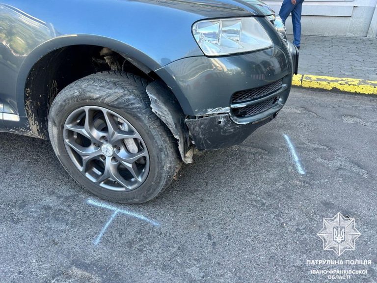 У Франківську п'яний водій авто наїхав на бетонний блок (ФОТО) 8 455668868 931998925634386 799324630057363694 n