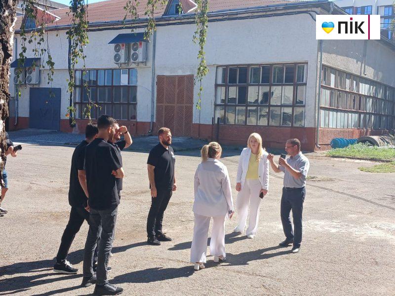 Вікна для ІФНТУНГ: американський фонд допомагає університету з відбудовою (ВІДЕО) 3 5330061991114561962 scaled