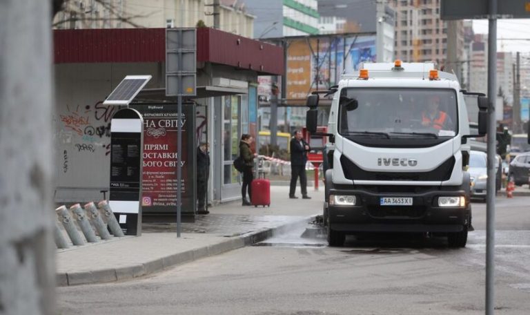 У Львові покарають водія водовоза, який під час дощу спускав з машини воду 11 897871546757176464999263603406638549041152n 64eb2cf0