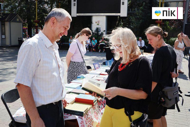 Люди Прикарпаття: на бібліофесті "Франко єднає" (ФОТО) 4 IMG 2650 1 scaled