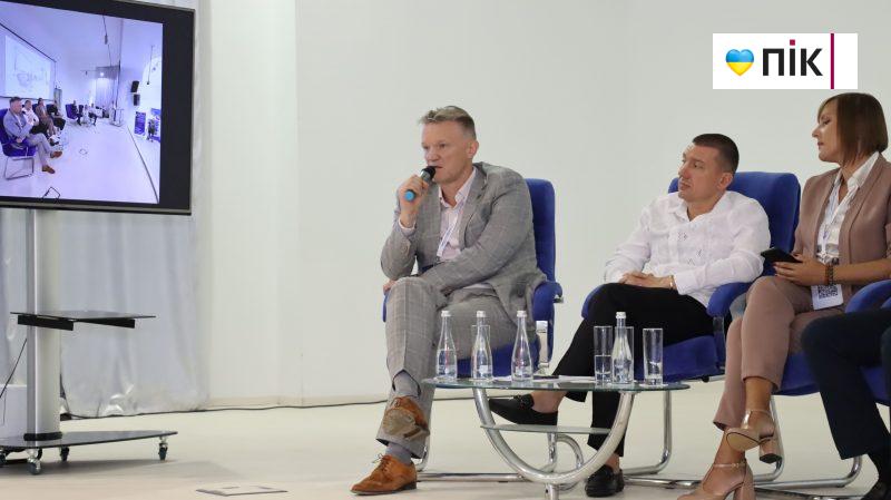 Як розв'язати проблему кадрів в Україні: в Одесі відбувся регіональний форум (ФОТО) 12 IMG 7527 scaled