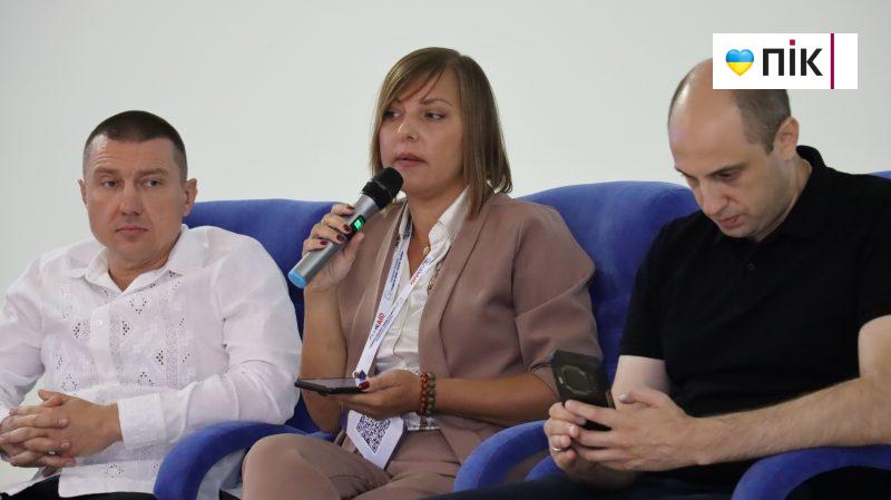 Як розв'язати проблему кадрів в Україні: в Одесі відбувся регіональний форум (ФОТО) 9 IMG 7543 scaled