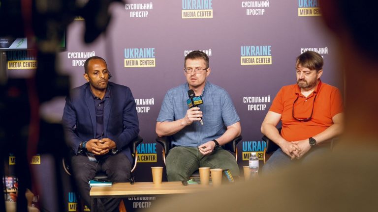 В Україні у шість разів зросла захворюваність на коронавірус: що відомо про новий підвид "FLiRT" 1 whatsapp 2024 08 12 113540 885d9bac