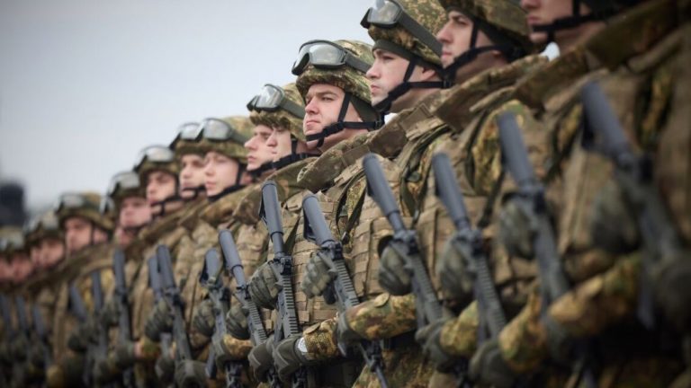 Там повістки не роздають: скільки українців щомісяця долучаються до ЗСУ через рекрутингові центри 12 Там повістки не роздають: скільки українців щомісяця долучаються до ЗСУ через рекрутингові центри