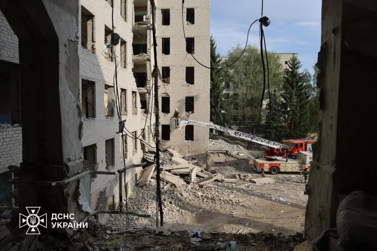Зросла кількість загиблих внаслідок російського удару по вишу в Полтаві (ФОТО) 2 458476361 933427718825118 8027370737168054258 n
