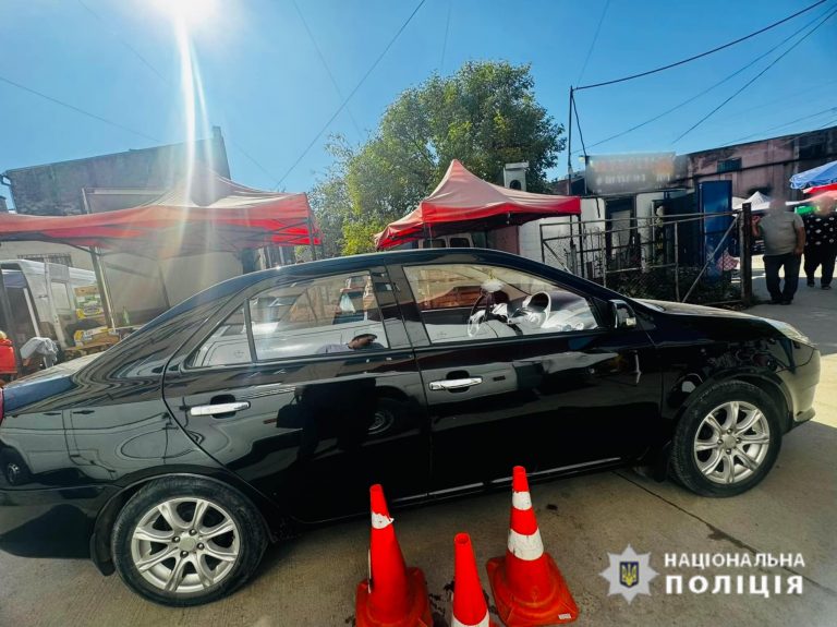 У Франківську водій легковика збив жінку-пішохода (ФОТО) 7 461322661 122104793084533378 6769840224576559784 n