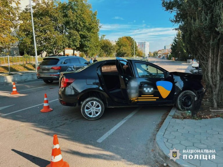 У Франківську зіткнулися два автомобілі: постраждала пасажирка (ФОТО) 7 461388156 122105790878533378 893869114564902196 n
