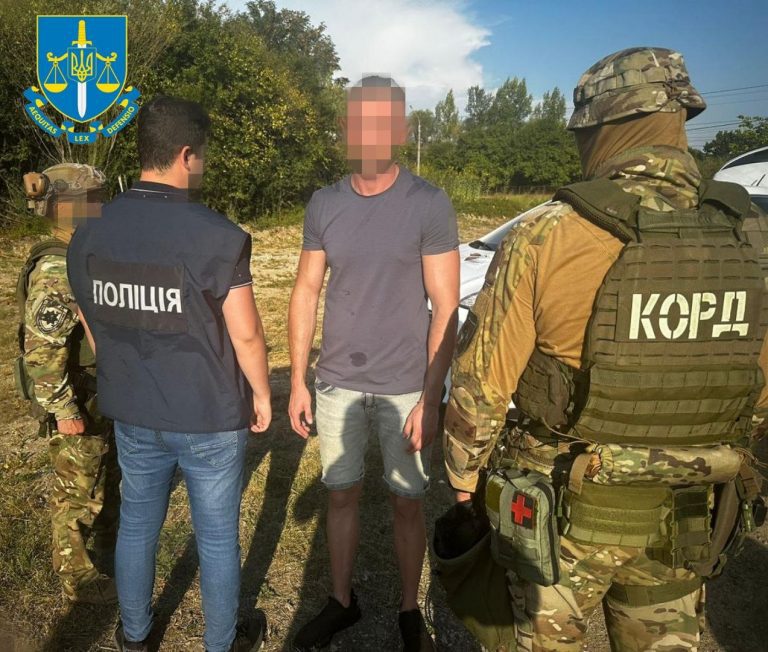 У Франківську чоловік шантажував жінку її інтимними фото 3 461658565 563819262658692 7133033414261590953 n