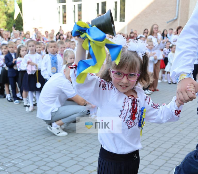 День знань-2024: у Франківських ліцеях пролунав перший дзвоник (ФОТО) 5 IMG 6563 2