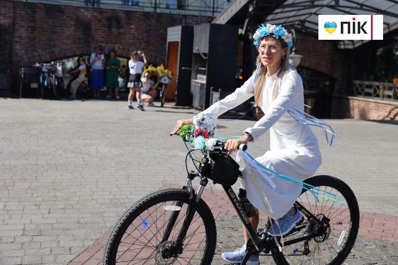Феї, мавки, ельфійки: у Франківську відбувася 12-й велопарад дівчат (ФОТО) 2 IMG 7855 2 1 scaled