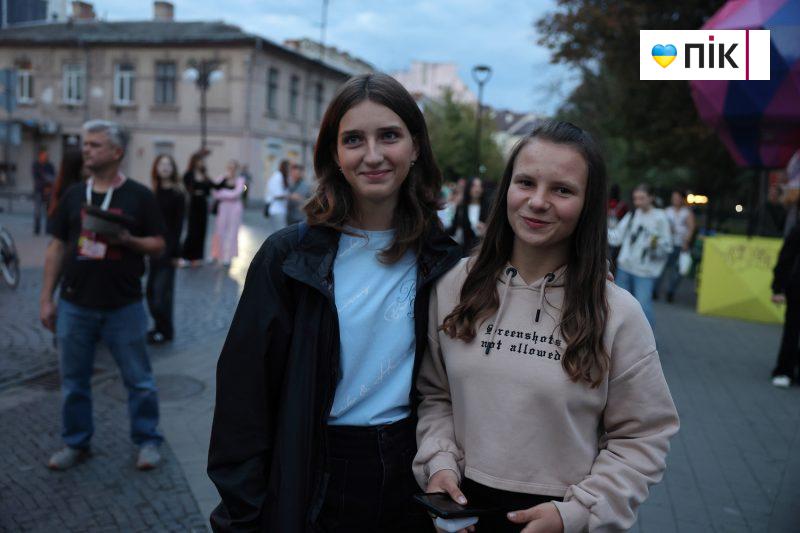 Люди Прикарпаття: на благодійному концерті "На шапку" у Франківську (ФОТО) 7 IMG 8647 21 scaled