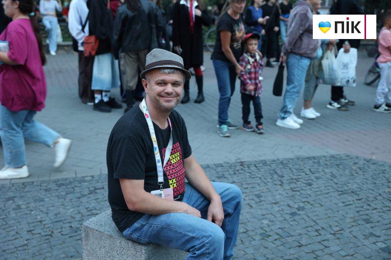 Люди Прикарпаття: на благодійному концерті "На шапку" у Франківську (ФОТО) 14 IMG 8647 4 scaled