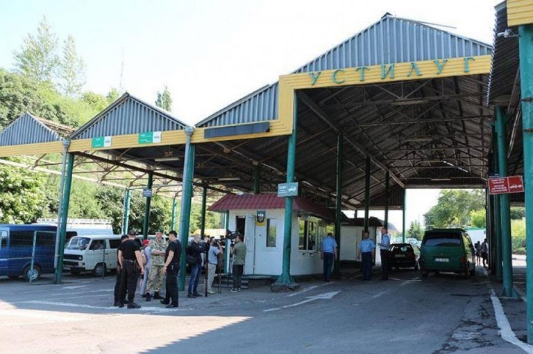 Один із пунктів пропуску на кордоні з Польщею тимчасово не працює: причина (ОНОВЛЕНО) 11 Один із пунктів пропуску на кордоні з Польщею тимчасово не працює: причина
