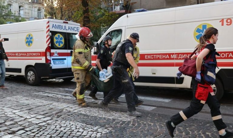 У лікарнях Львова досі перебуває 15 постраждалих від російського обстрілу: двоє - в реанімації 9 img3544 d33951de