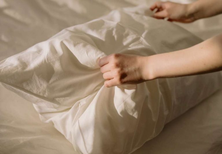01001s0v b90b 1280x720