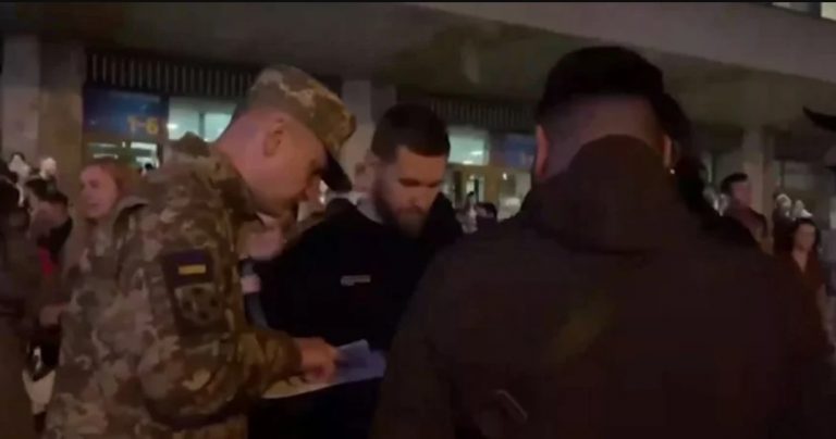 ТЦК "навідалися" на концерт "Океану Ельзи" в Києві (ВІДЕО) 7 111katsyy Veb sajt 12 1 scaled 1