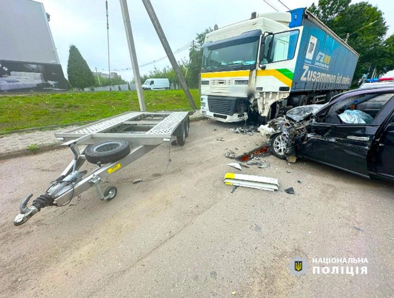 На Франківщині порівняно з минулим роком збільшилась кількість аварій: статистика 5 На Франківщині порівняно з минулим роком збільшилась кількість аварій: статистика