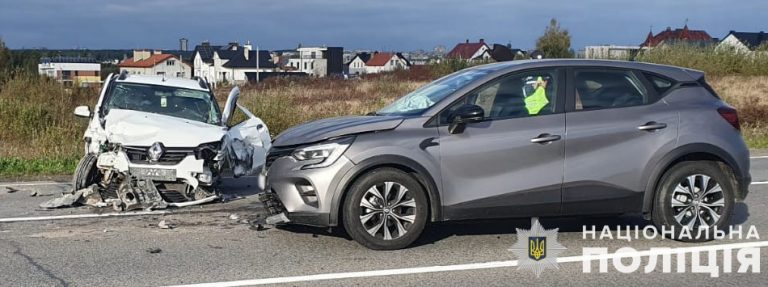 На Львівщині зіткнулися два легковики та вантажівка: є постраждалі (ФОТО) 7 463277031 950798057091966 238694849469393565 n