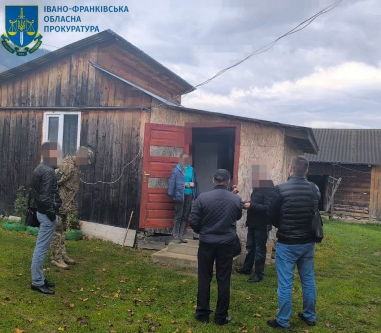 Повідомляла, де вручатимуть повістки: прикарпатці загрожує до восьми років тюрми (ФОТО) 6 463462918 576194478087837 8751528310353873320 n