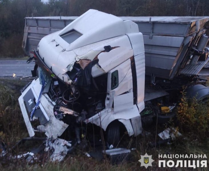 В ДТП на Львівщині загинув водій з Прикарпаття (ФОТО)