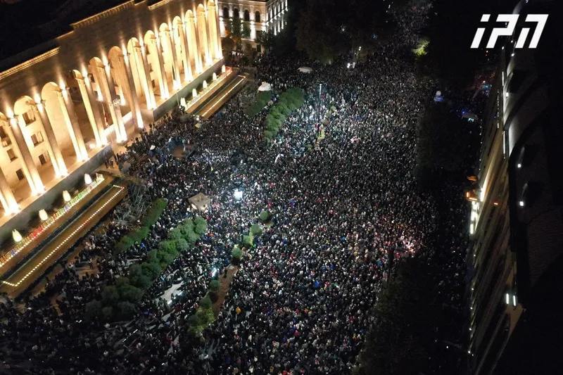 У Грузії протестують проти результатів парламентських виборів (ФОТО)