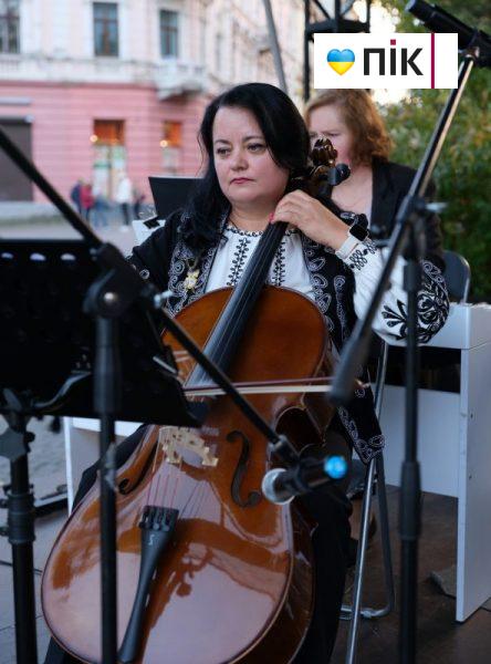 Люди Прикарпаття: благодійний концерт "На шапку" (ФОТО) 8 DSCF1166 2 scaled