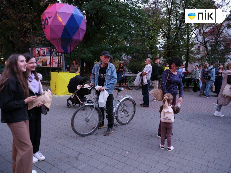 Люди Прикарпаття: благодійний концерт "На шапку" (ФОТО) 15 DSCF1379 2 scaled