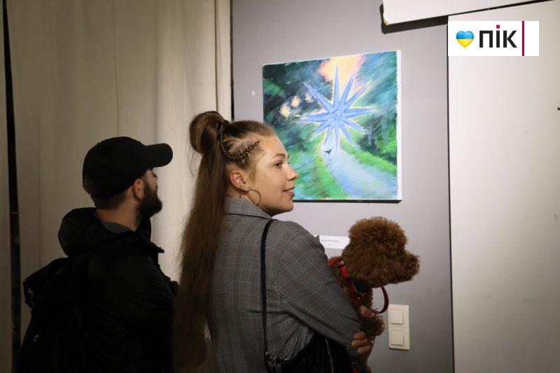 У Франківську відкрили виставку живопису "PSY" Ростислава Котерліна (ФОТО) 8 IMG 0505 2 scaled