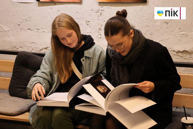 У Франківську відкрили виставку живопису "PSY" Ростислава Котерліна (ФОТО) 26 IMG 0911 2 scaled