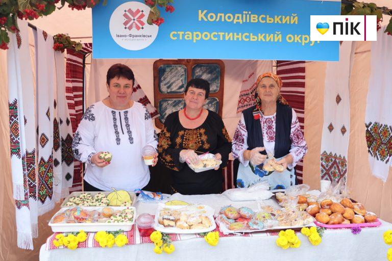 У Франківську відбувся благодійний ярмарок з нагоди п'ятої річниці створення громади (ФОТО) 2 IMG 1251 2