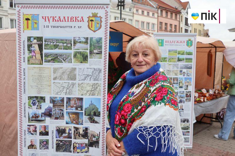 У Франківську відбувся благодійний ярмарок з нагоди п'ятої річниці створення громади (ФОТО) 8 IMG 1325 2 scaled