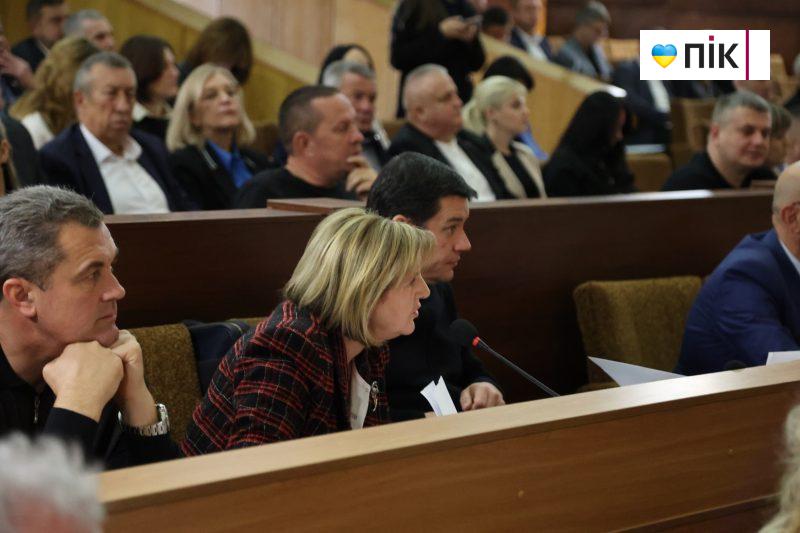 Люди Прикарпаття: на черговій сесії Івано-Франківської облради (ФОТОРЕПОРТАЖ) 6 IMG 1876 scaled