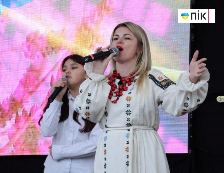У Франківську відбувся благодійний ярмарок з нагоди п'ятої річниці створення громади (ФОТО) 31 IMG 1939 2 scaled